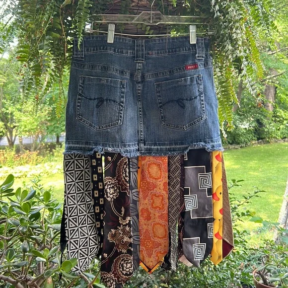 DENIM TIE SKIRT - Picture 5 of 8